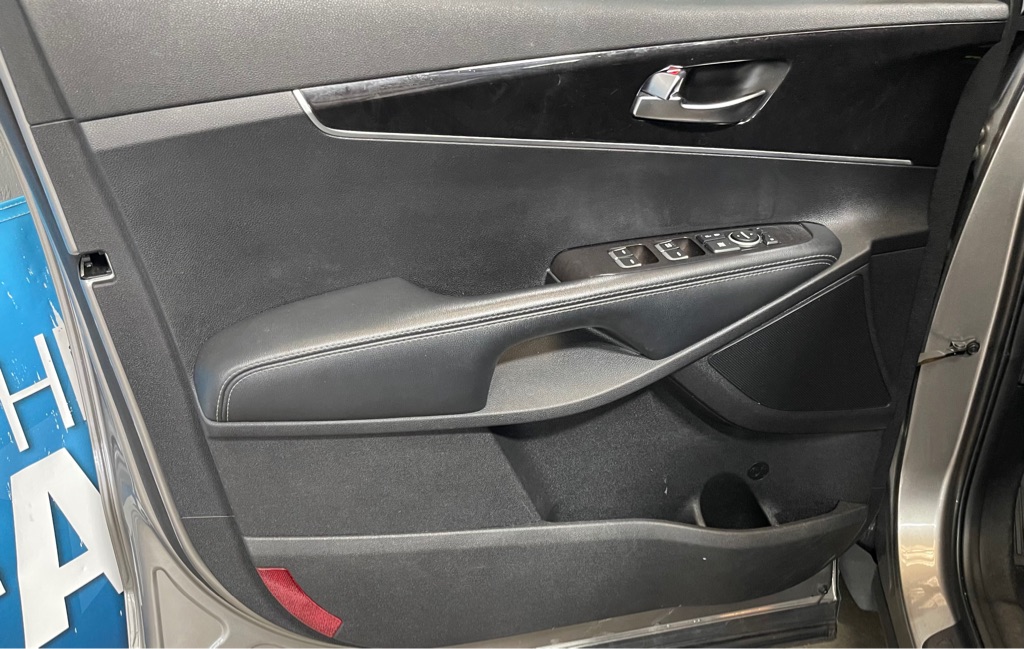 2017 KIA SORENTO L