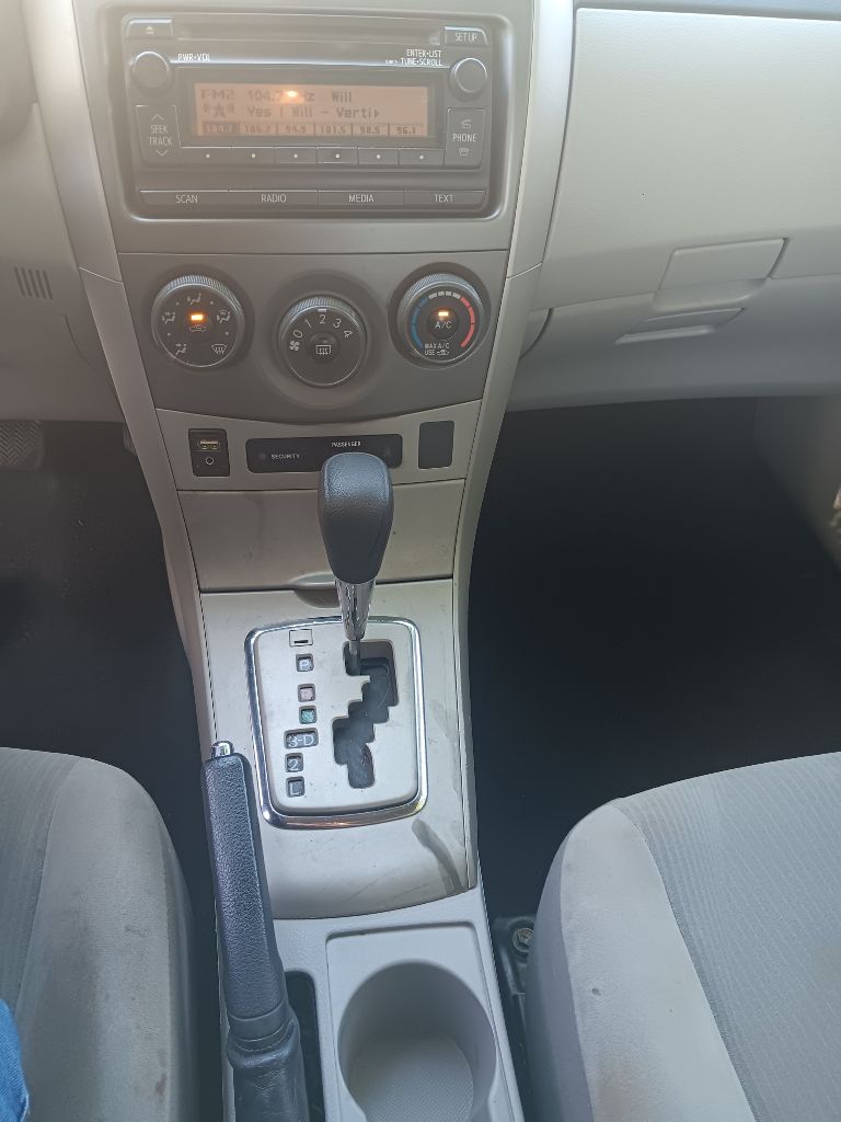 2012 TOYOTA COROLLA L