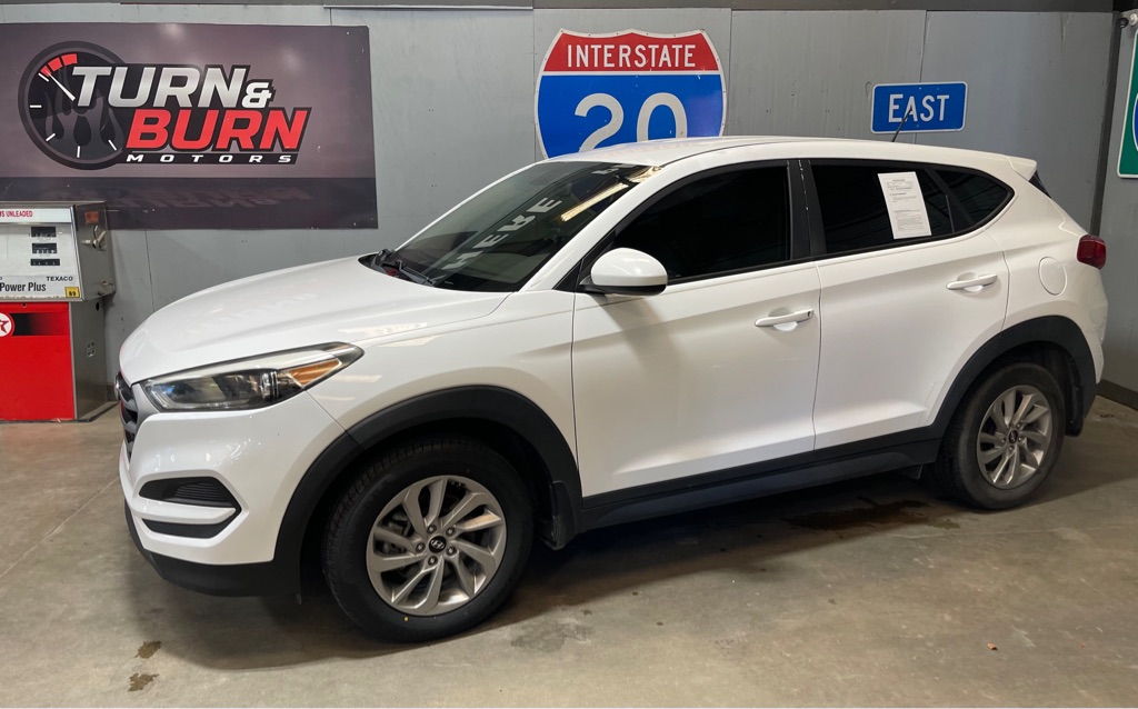 2017 HYUNDAI TUCSON SE