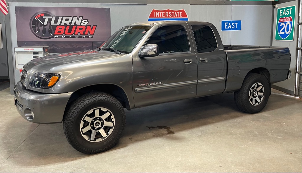 2003 TOYOTA TUNDRA SR5