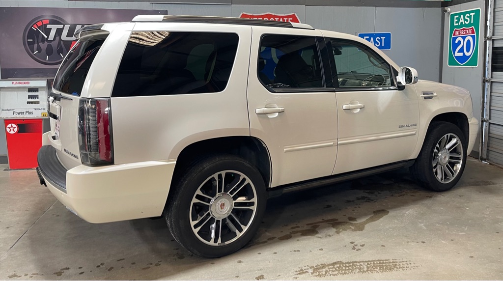 2013 CADILLAC ESCALADE PREMIUM