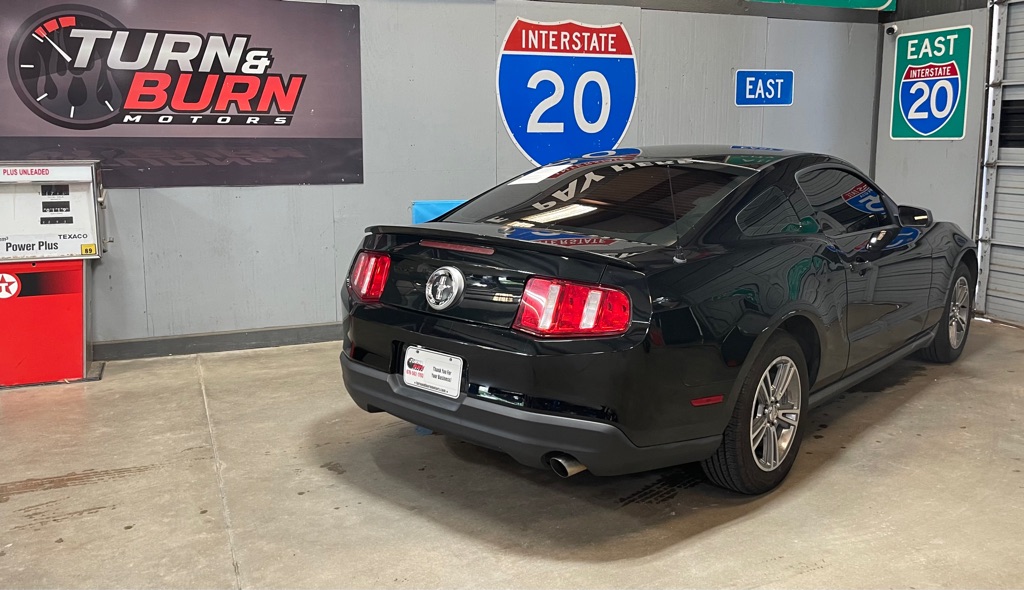 2010 FORD MUSTANG