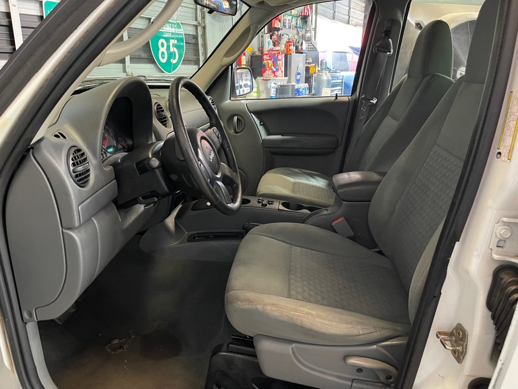 2007 JEEP LIBERTY SPORT