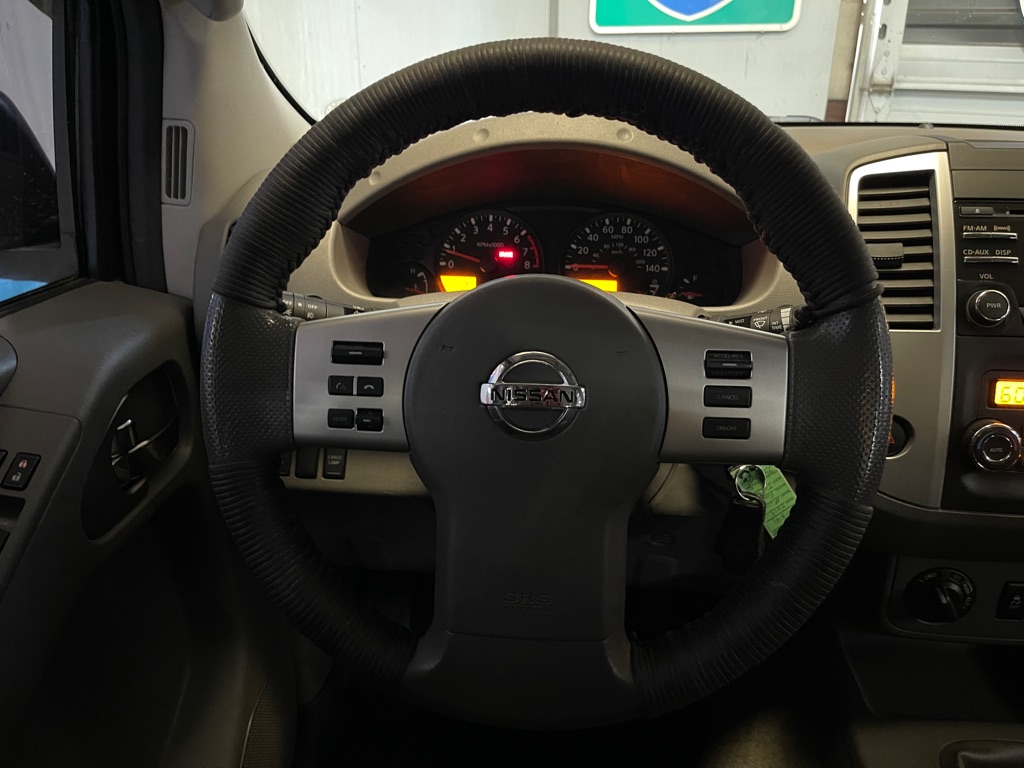 2013 NISSAN FRONTIER S