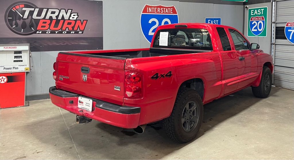 2005 DODGE DAKOTA LARAMIE