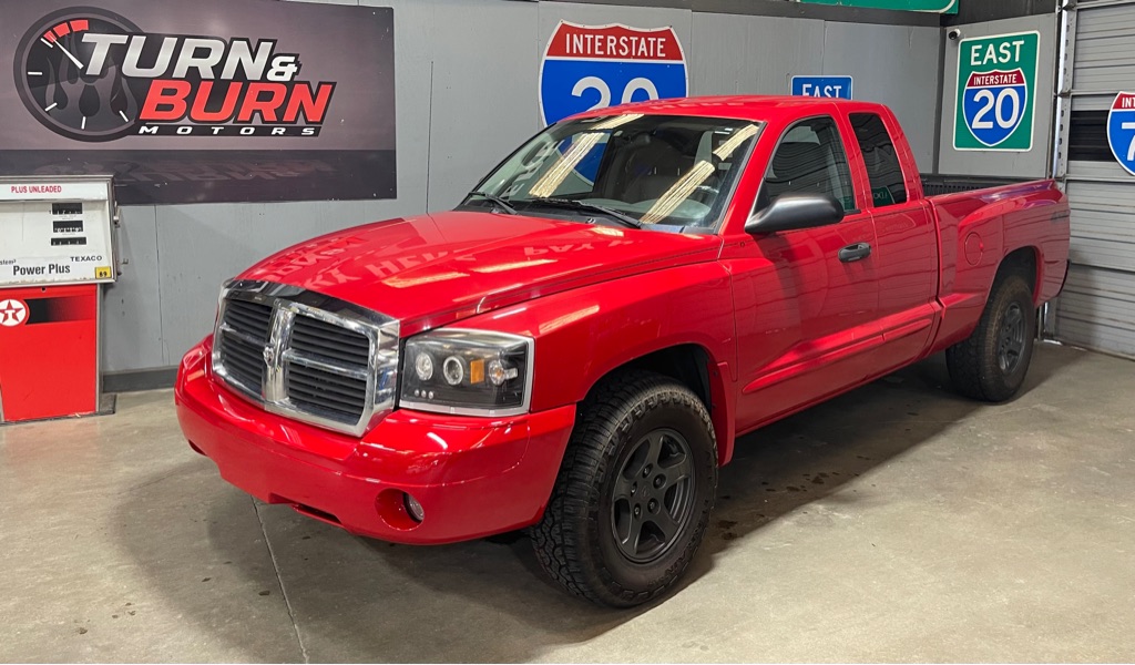 2005 DODGE DAKOTA LARAMIE