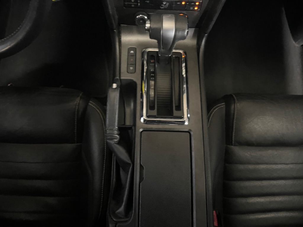 2010 FORD MUSTANG V6