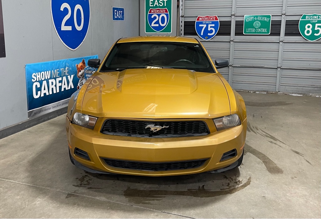 2010 FORD MUSTANG V6