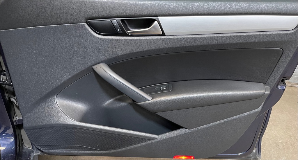 2012 VOLKSWAGEN PASSAT SE PZEV