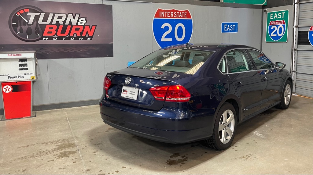 2012 VOLKSWAGEN PASSAT SE PZEV