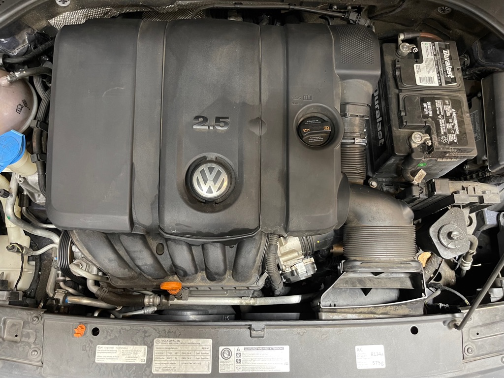 2012 VOLKSWAGEN PASSAT SE PZEV