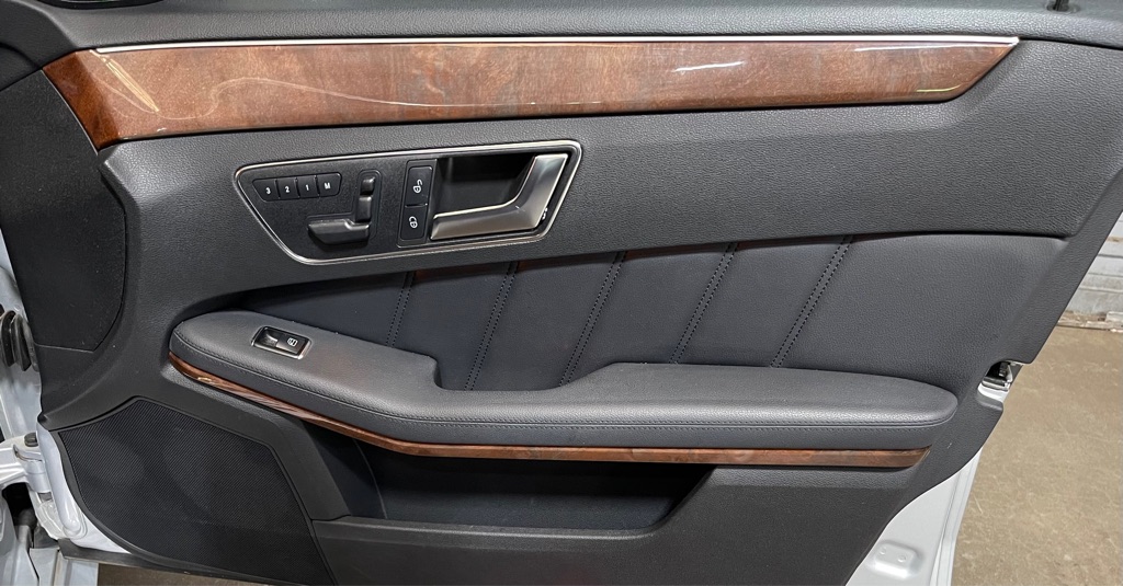 2012 MERCEDES-BENZ E-CLASS E 350 LUXURY