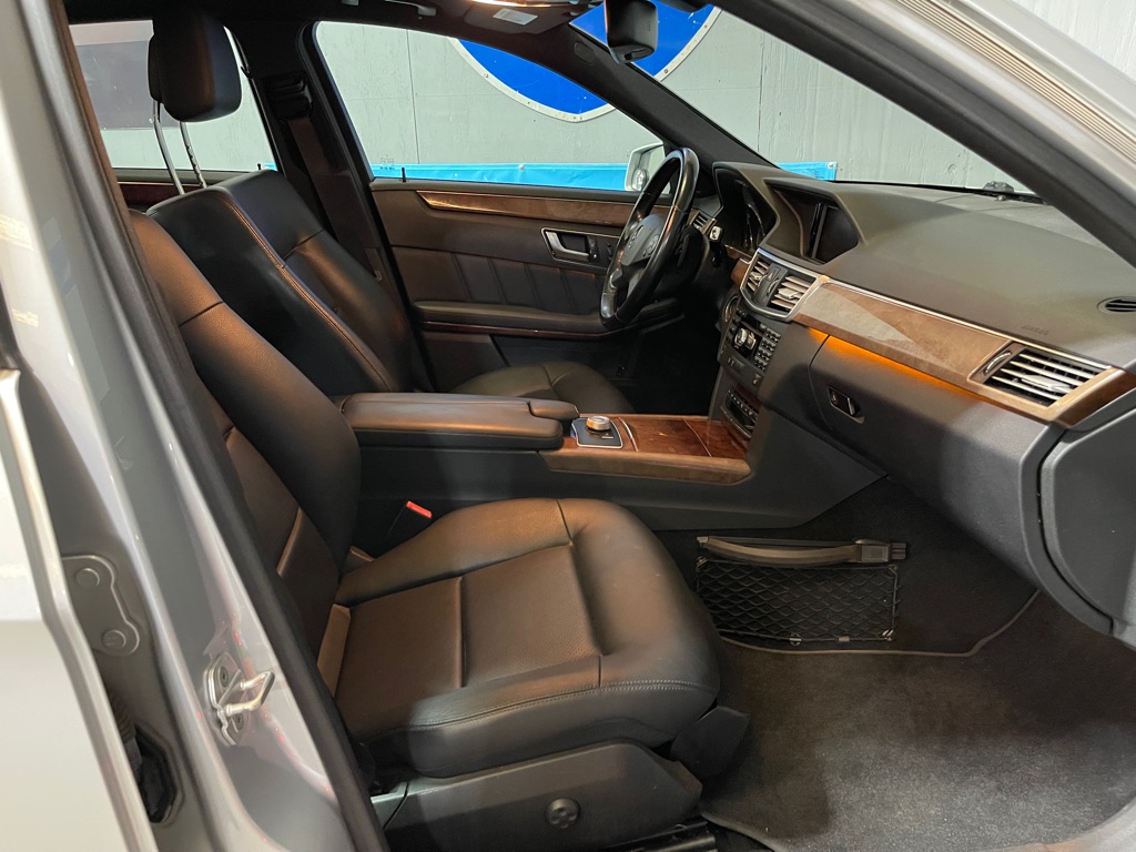 2012 MERCEDES-BENZ E-CLASS E 350 LUXURY