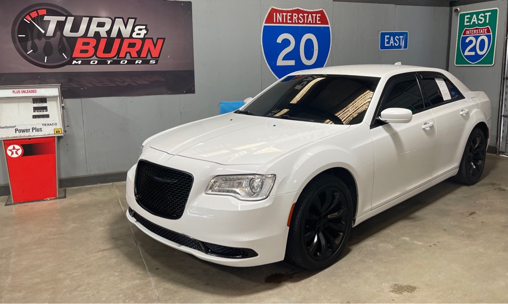 2019 CHRYSLER 300 TOURING