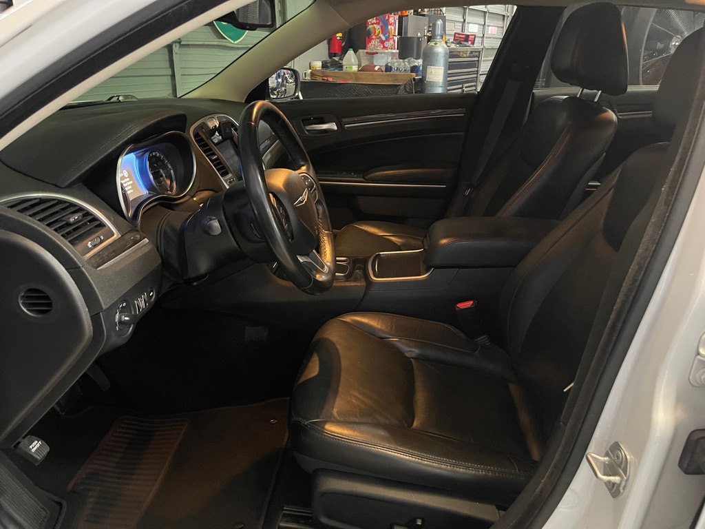 2019 CHRYSLER 300 TOURING