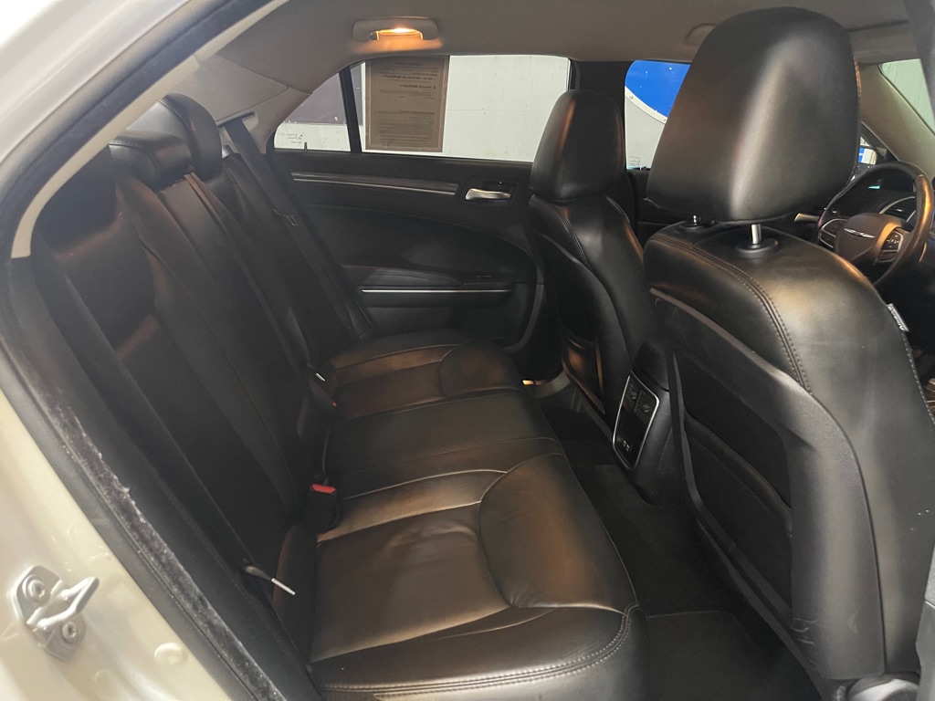 2019 CHRYSLER 300 TOURING