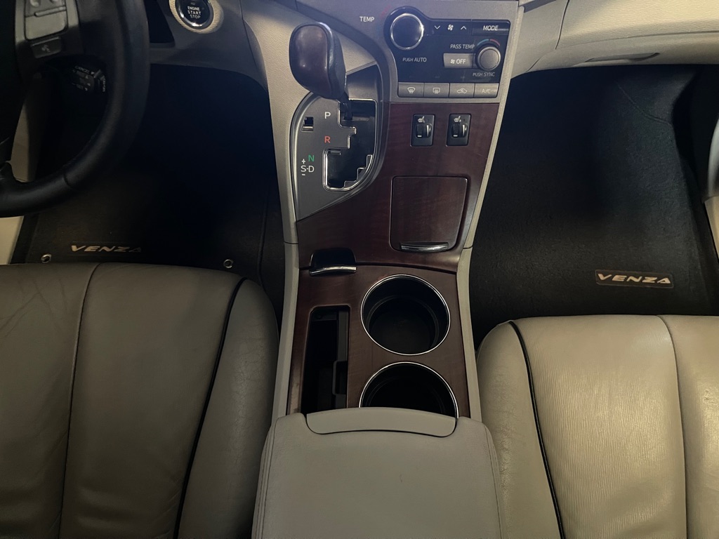 2009 Toyota Venza photo 14