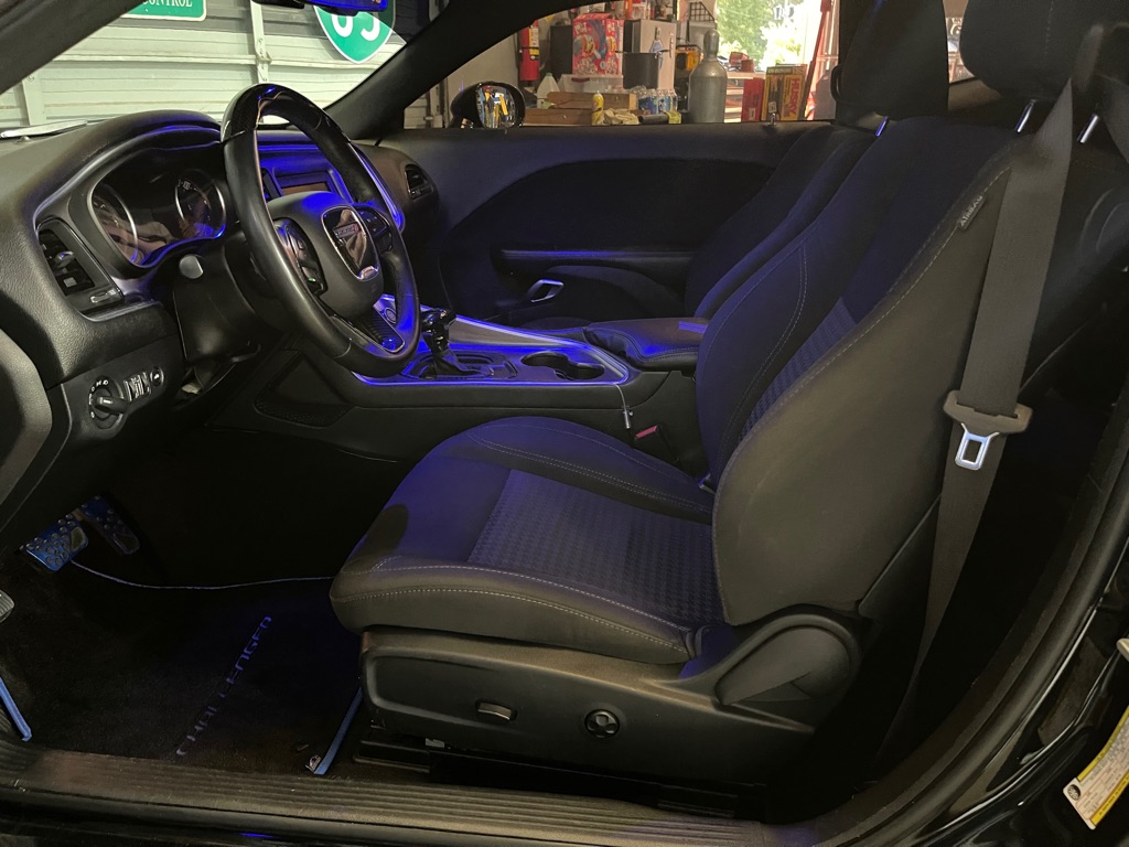 2019 Dodge Challenger SXT photo 7