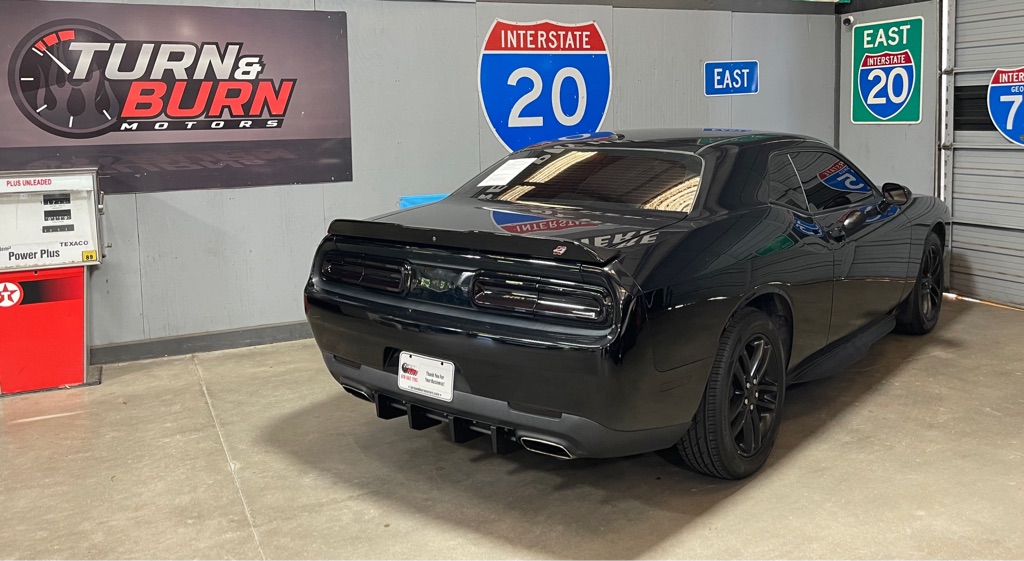 2019 DODGE CHALLENGER SXT