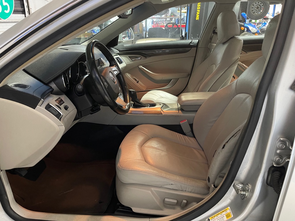 2011 Cadillac CTS Base photo 6