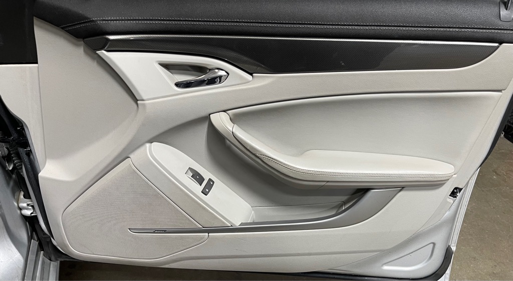 2011 Cadillac CTS Base photo 12