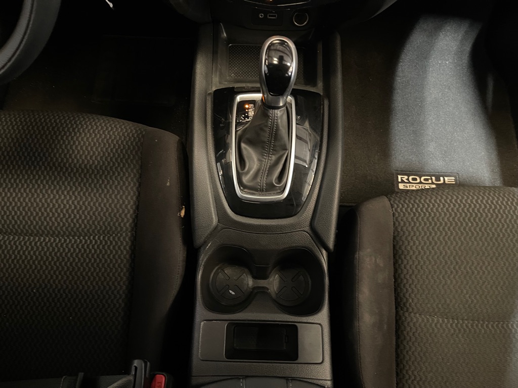 2020 Nissan Rogue Sport S photo 11