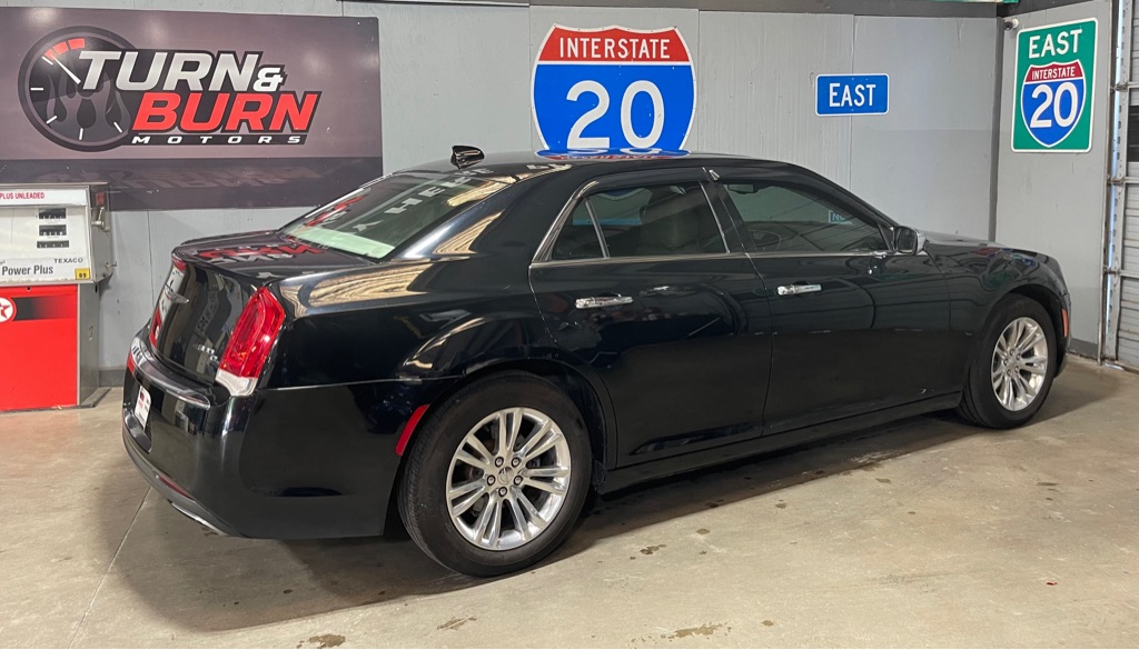 2016 CHRYSLER 300 C