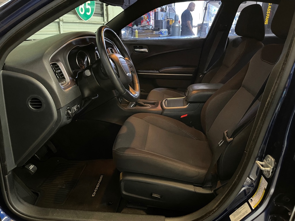 2015 Dodge Charger SE photo 8