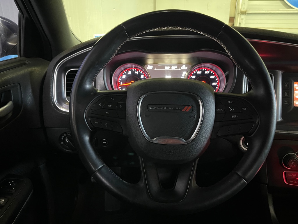 2015 Dodge Charger SE photo 10