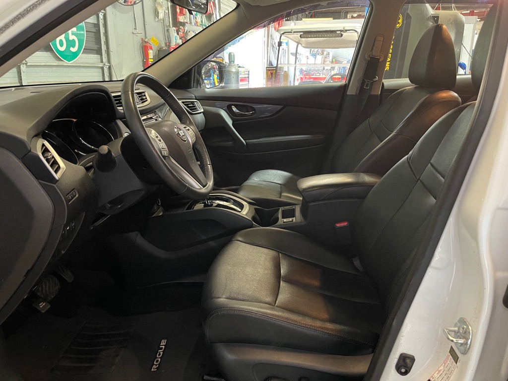 2016 Nissan Rogue S photo 9