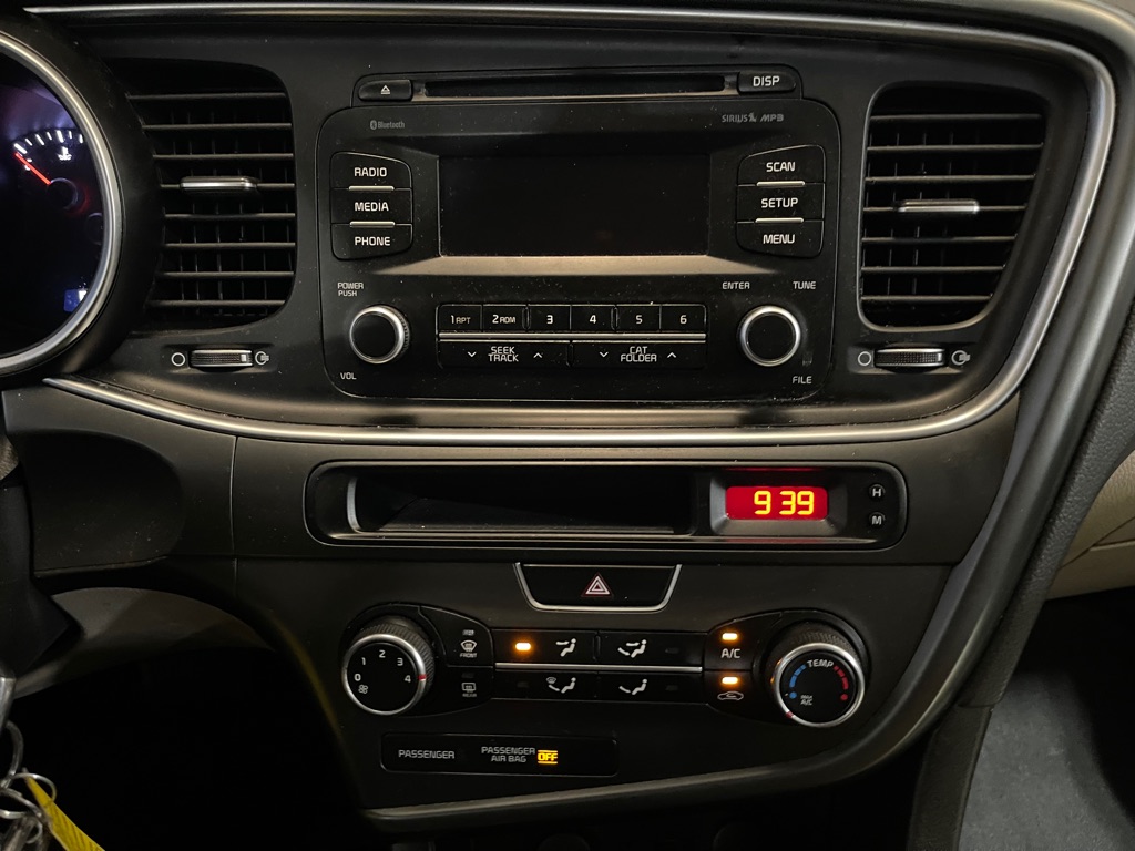 2015 Kia Optima LX photo 12