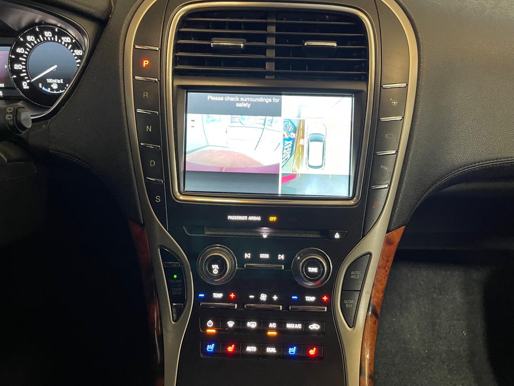 2016 Lincoln MKX Reserve photo 12