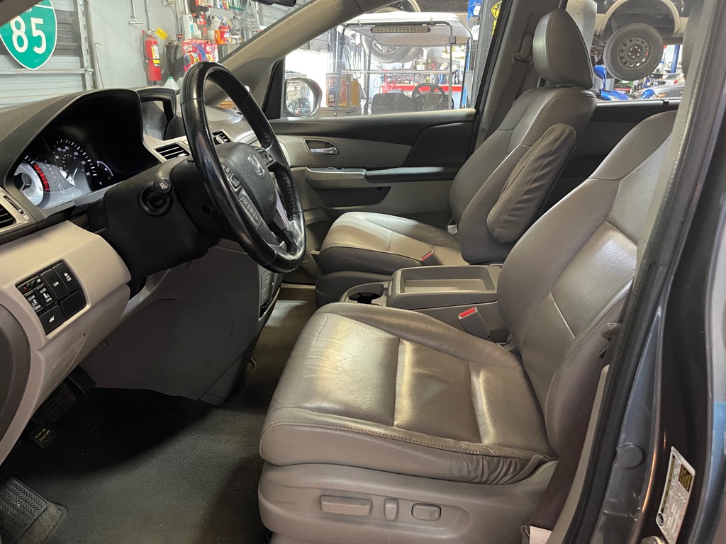 2014 Honda Odyssey EX-L photo 9