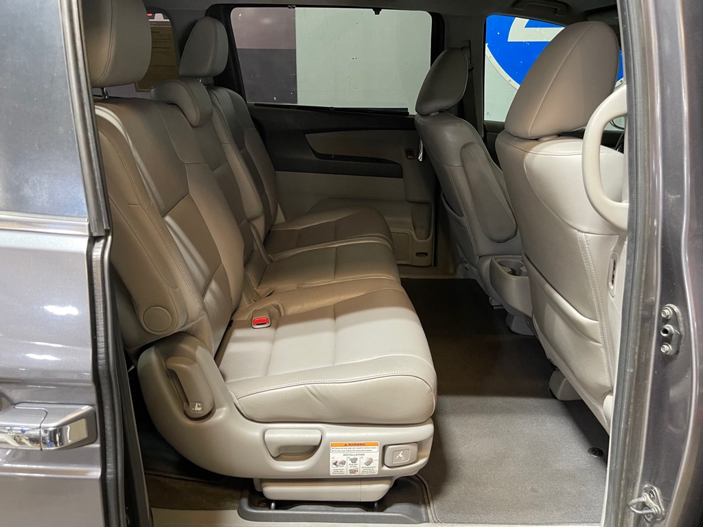 2014 Honda Odyssey EX-L photo 18