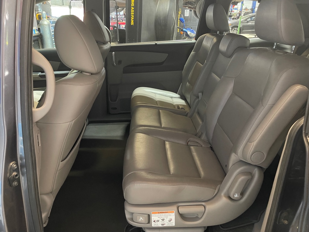 2014 Honda Odyssey EX-L photo 17