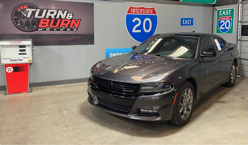2017 DODGE CHARGER SXT