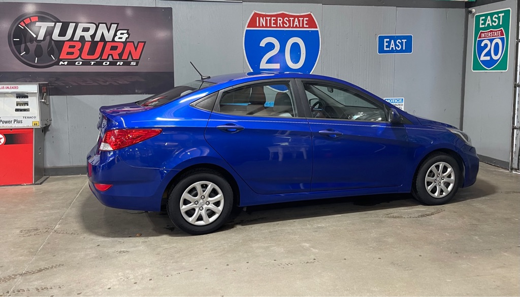 2013 HYUNDAI ACCENT GLS