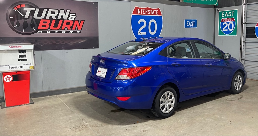 2013 HYUNDAI ACCENT GLS