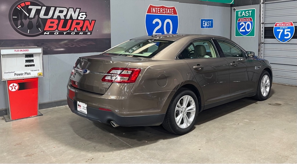 2015 FORD TAURUS SE