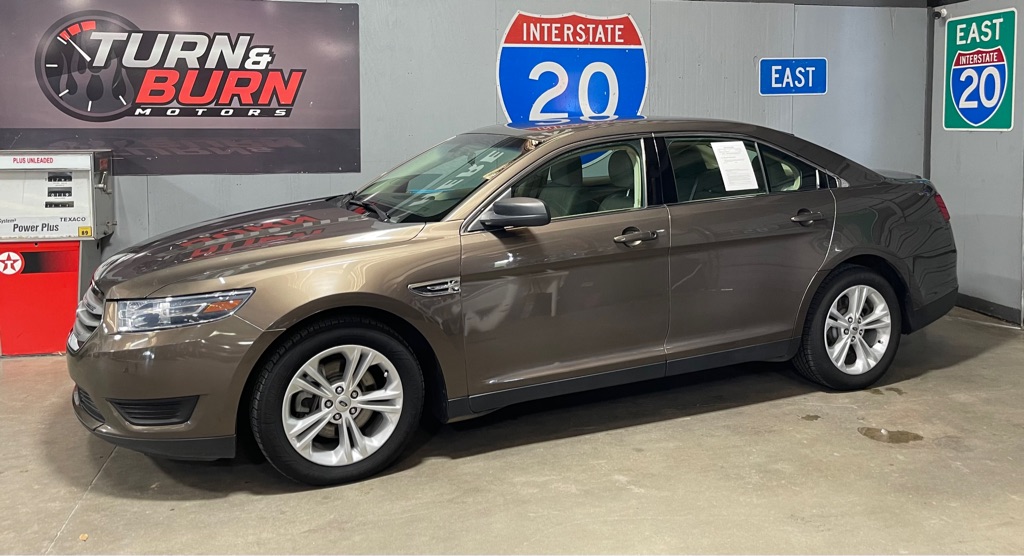 2015 FORD TAURUS SE