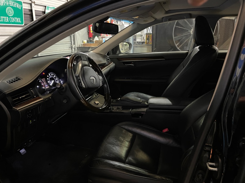 2014 Lexus ES 350 Base photo 8