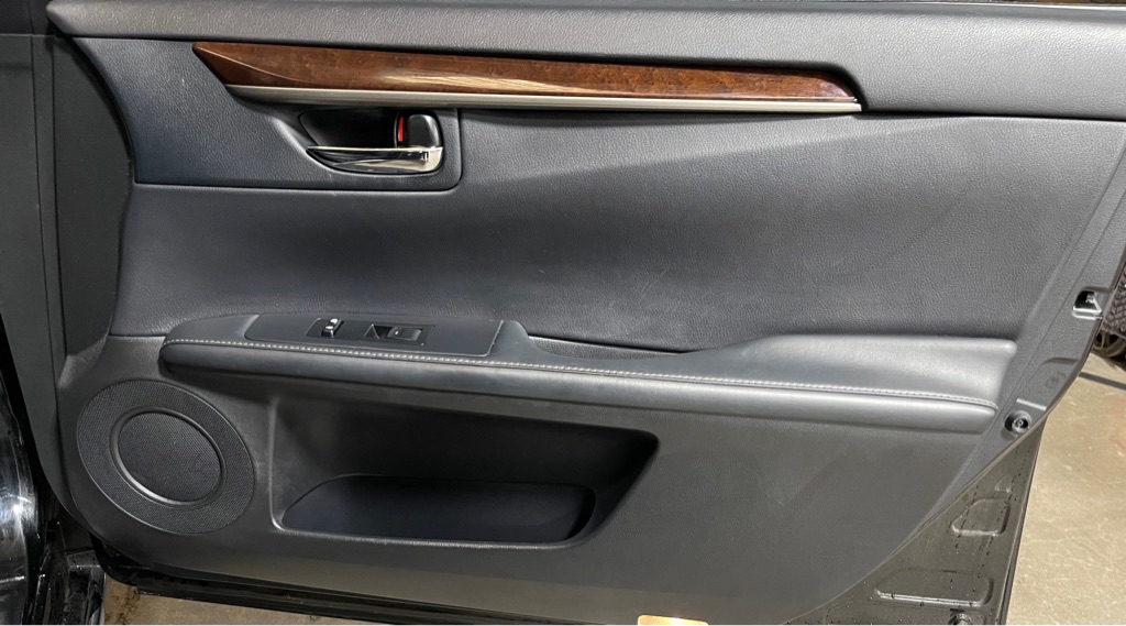 2014 Lexus ES 350 Base photo 13