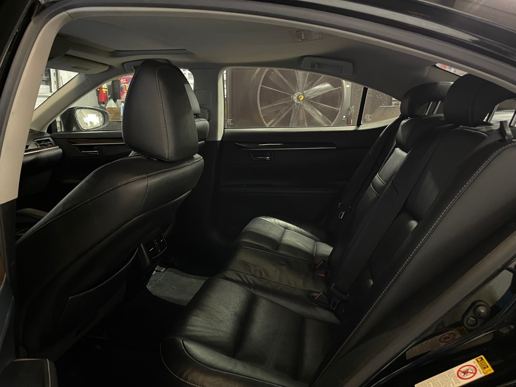 2014 Lexus ES 350 Base photo 15