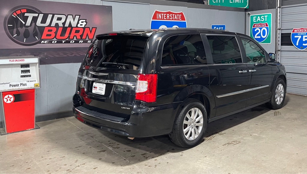 2016 CHRYSLER TOWN AND COUNTR LIMITED PLATINUM