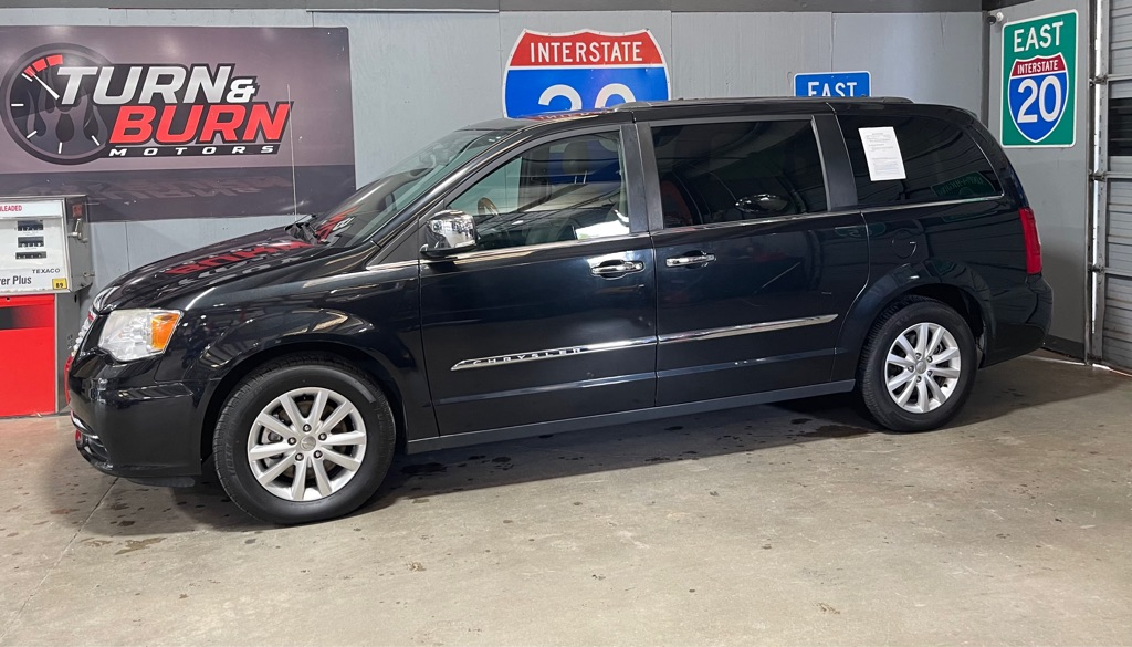 2016 CHRYSLER TOWN AND COUNTR LIMITED PLATINUM