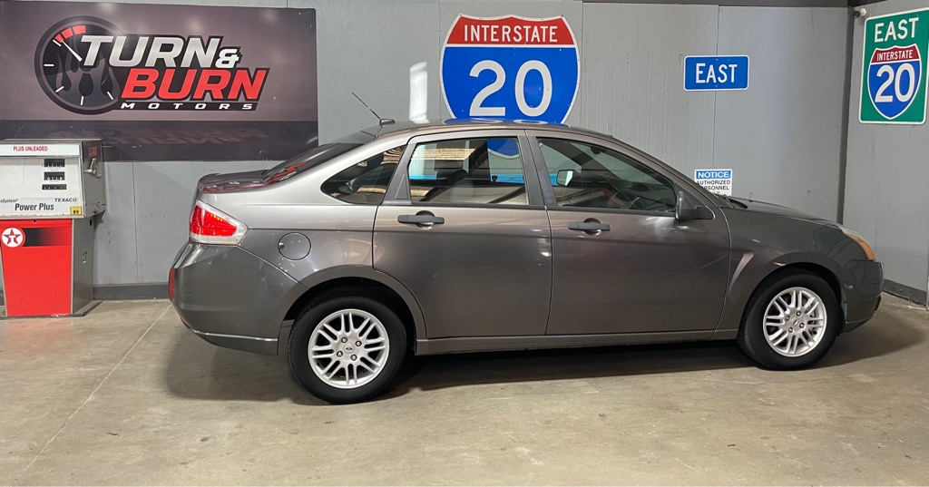 2010 FORD FOCUS SE