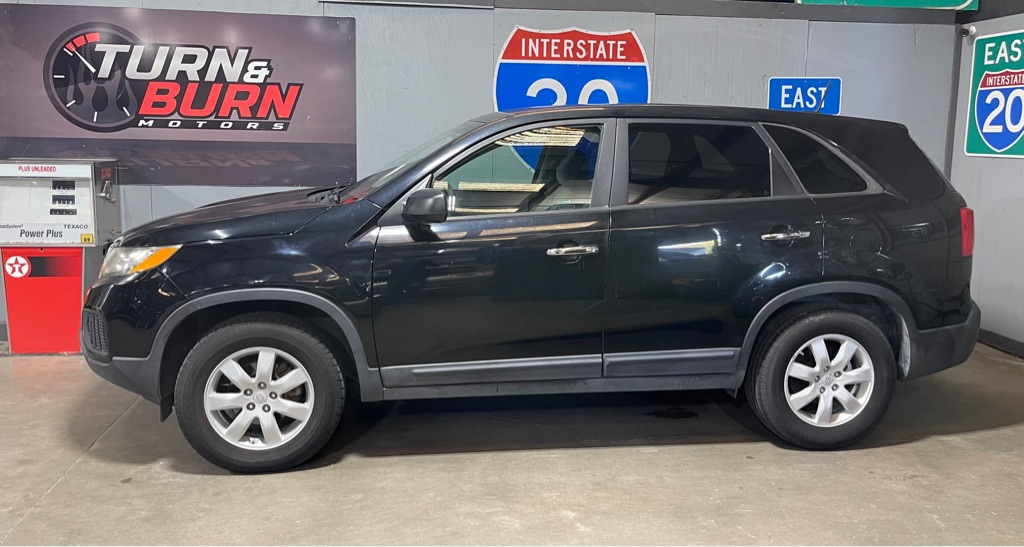 2011 KIA SORENTO BASE