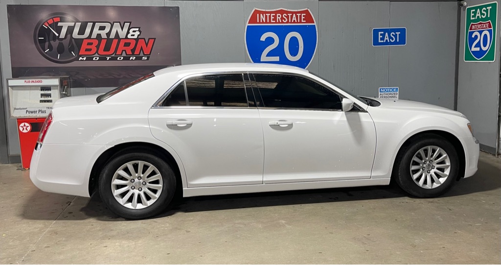 2014 CHRYSLER 300 BASE