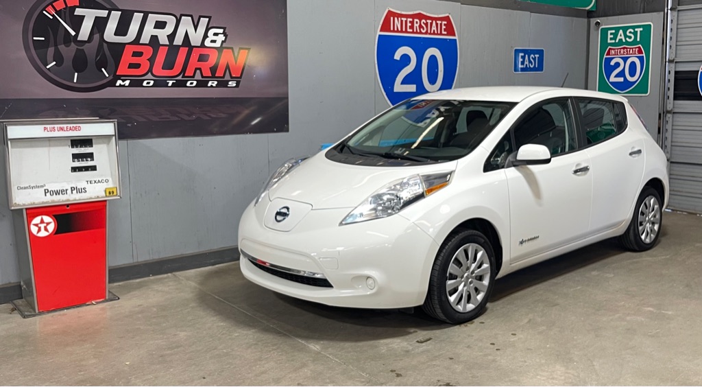2015 NISSAN LEAF S