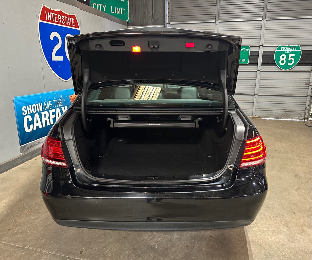 2014 Mercedes Benz E 350 photo 4